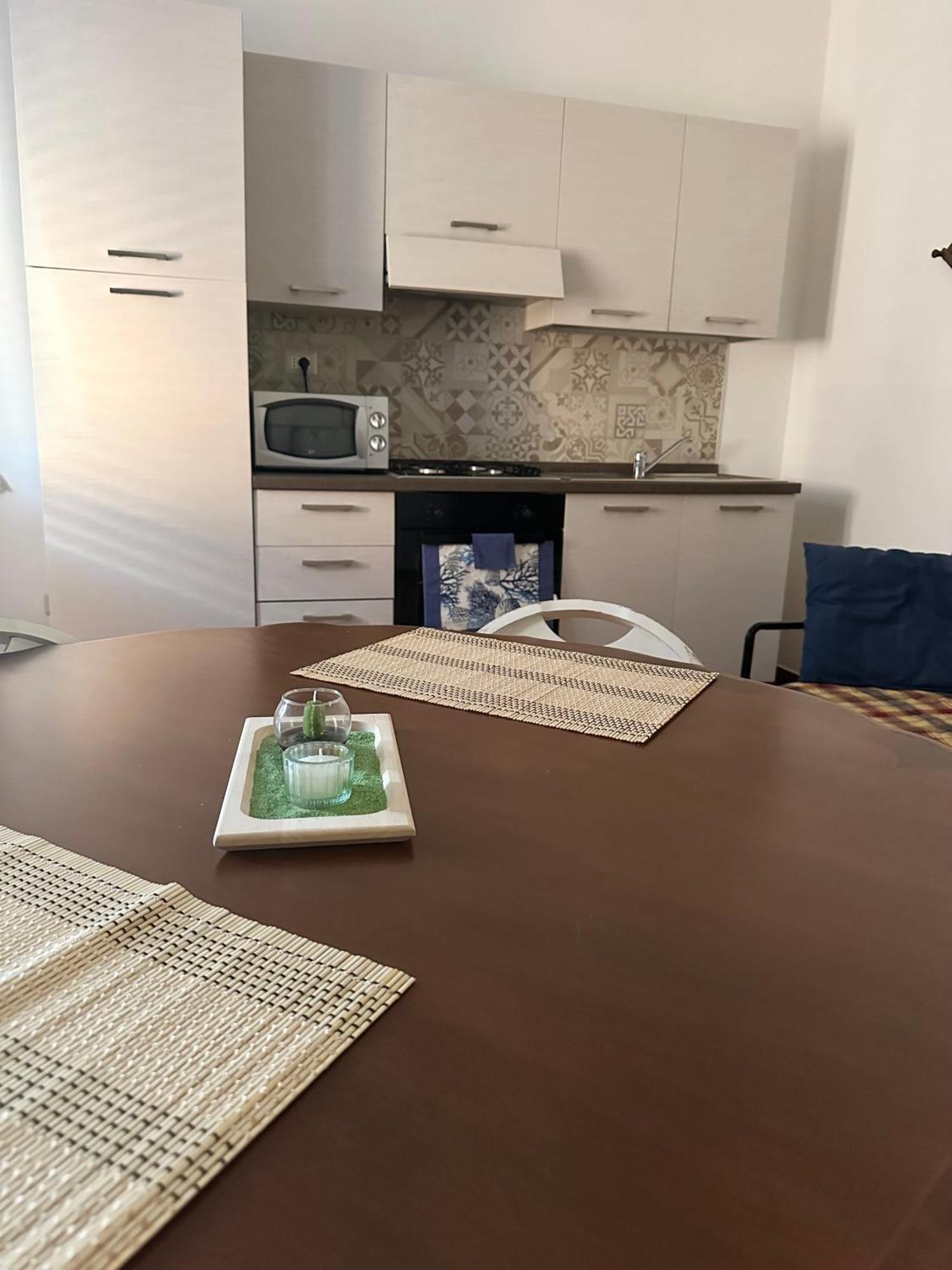 Hotel Moncici House Porto Torres Esterno foto