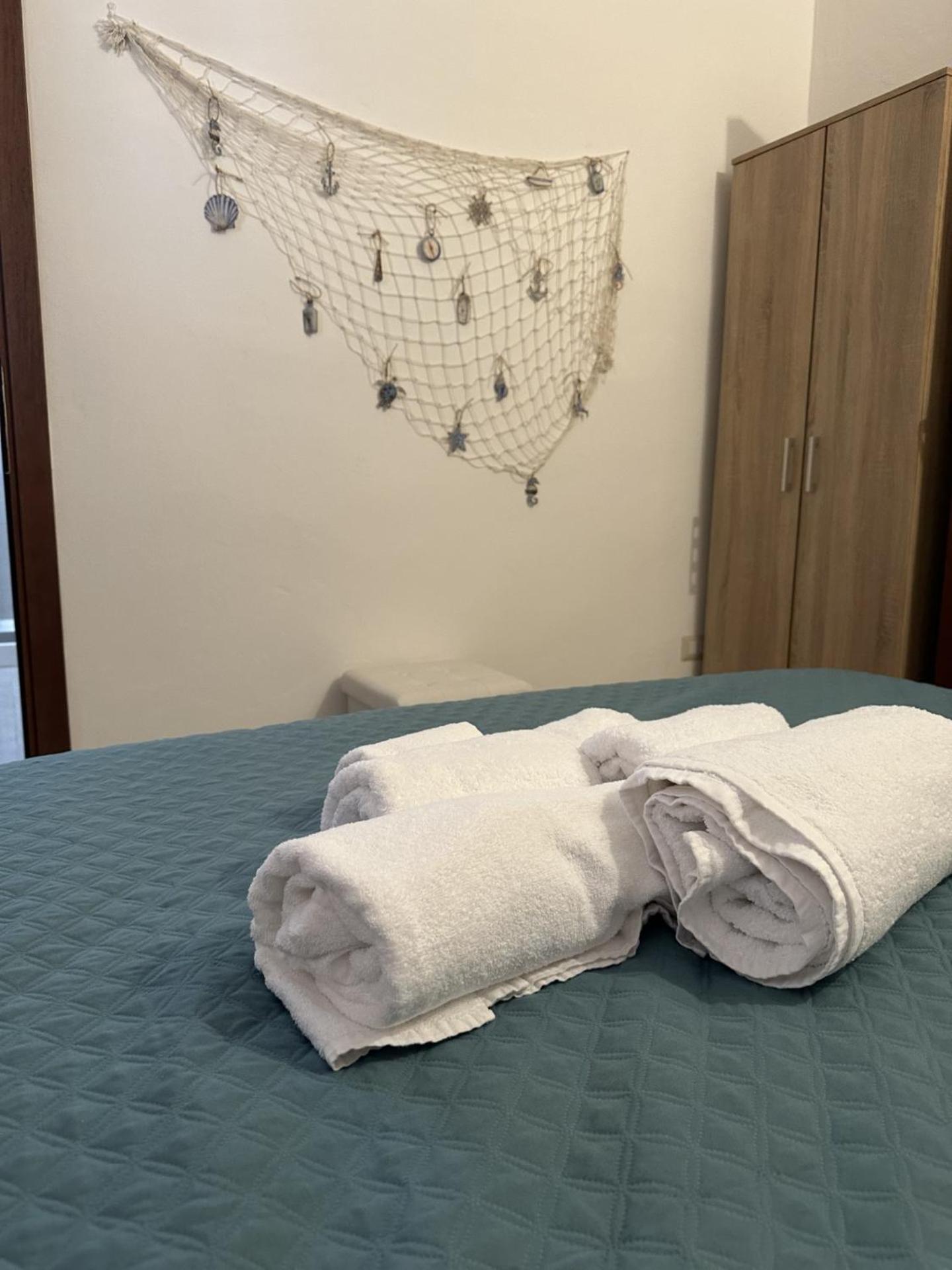 Hotel Moncici House Porto Torres Esterno foto